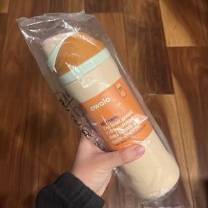 Owala FreeSip 24 oz - Desert Yellow/Tan/Mint Green Color